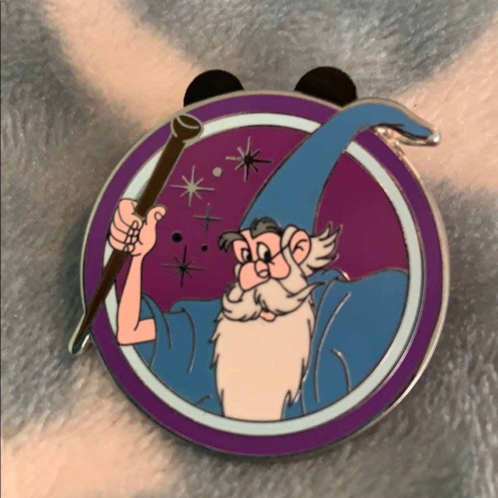 Disney Merlin pin